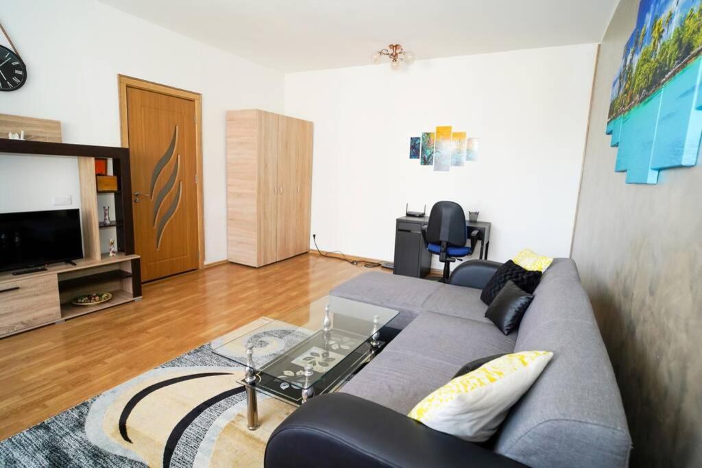 Sky Modern 1 Bedroom Apt W Free Parking Boekarest Buitenkant foto