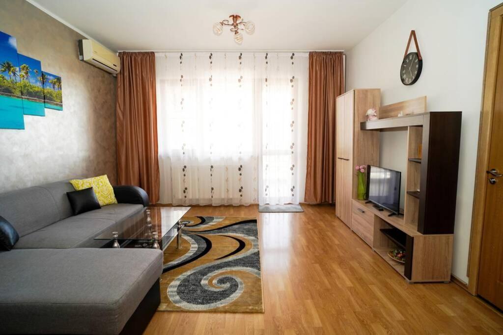 Sky Modern 1 Bedroom Apt W Free Parking Boekarest Buitenkant foto