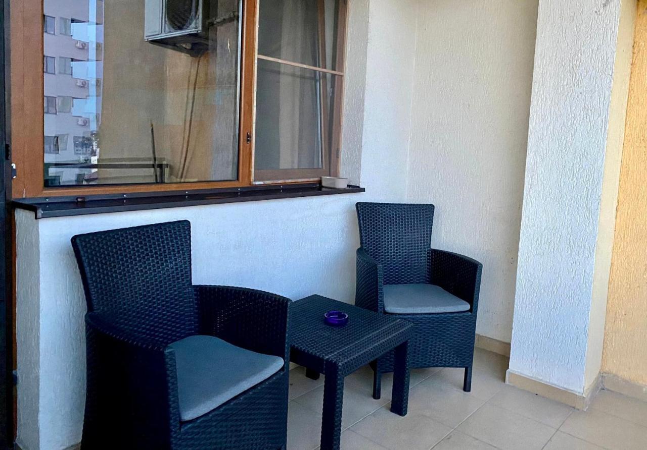 Sky Modern 1 Bedroom Apt W Free Parking Boekarest Buitenkant foto