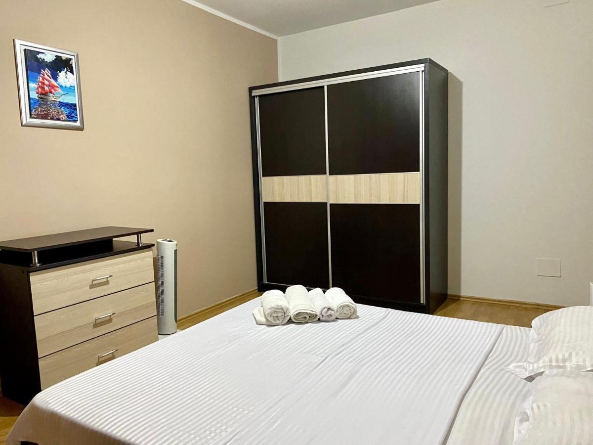Sky Modern 1 Bedroom Apt W Free Parking Boekarest Buitenkant foto